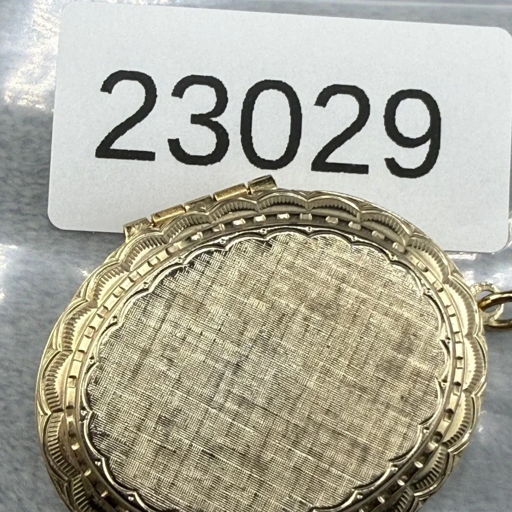 Vintage Coro Locket Gold Tone Large Signed - Picture 9 of 9